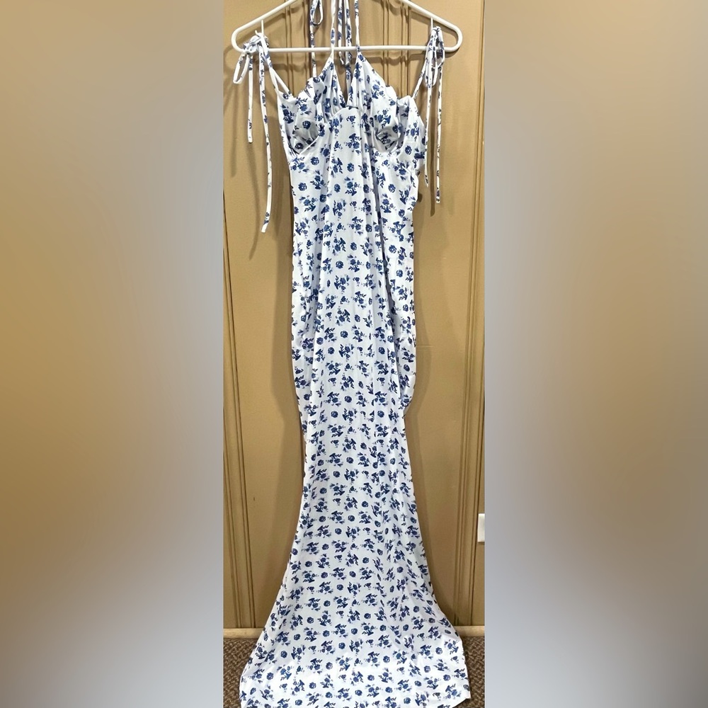 Stretchy floral halter top dress